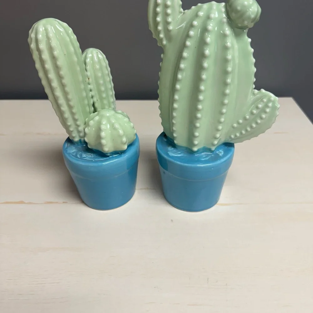 Mint Green Cactus Figurines in Blue Pots - Picture 1 of 3